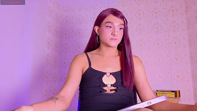 عرض كام Mikavelvet08