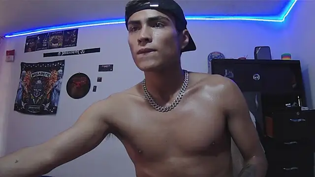 Chat XXX en directo de Fenix_hardcock