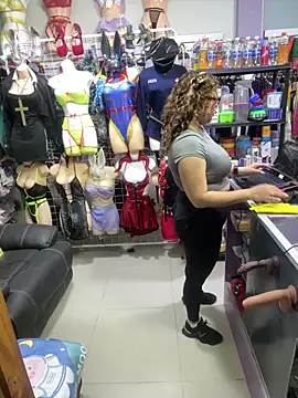 ROSALIASSHOP: απευθείας συνομιλία ΧΧΧ