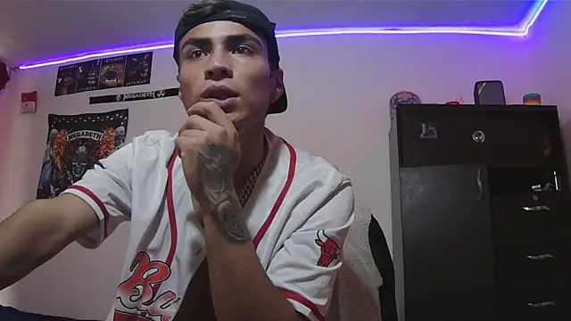 Show modela Fenix_hardcock na web-kameri