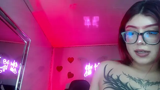 XXX chat uživo modela Red_Bunny_v