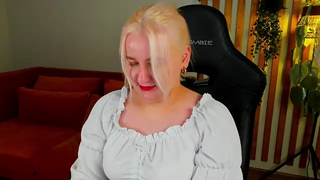LioraArdyn élő XXX-chatje