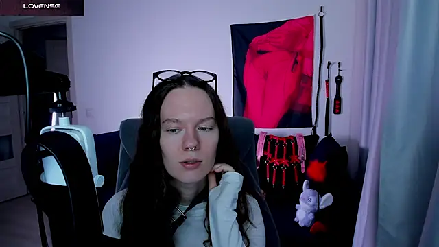 Vulgar_Tamer Show in webcam