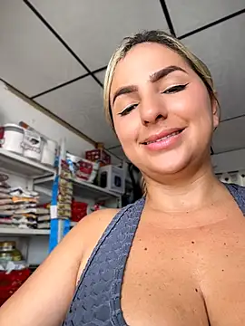 Онлайн чат XXX sammyqueenx21