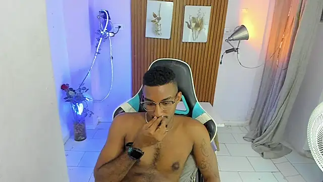 عرض كام Darwin_mayo