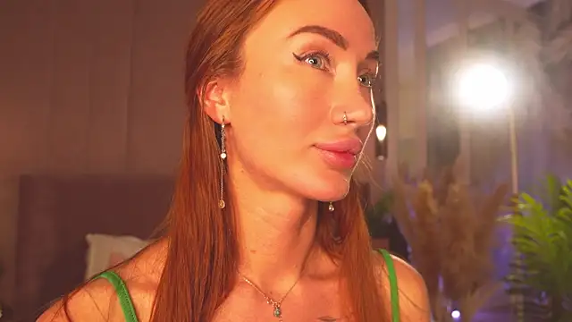 دردشة SerenaWest_ الجنسية المباشرة