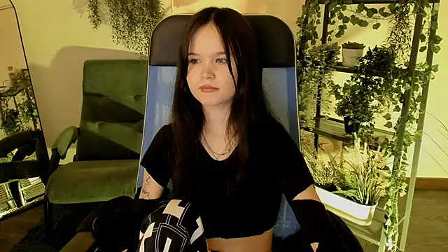 Chat +18 de Elainebeness ao vivo