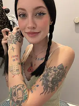 Melissa_crazy 即時 XXX 聊天
