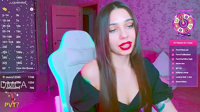 vinkiepinkie's Live XXX Chat