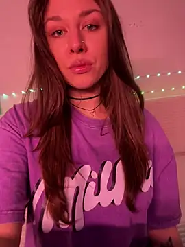 Lil_Foxy9 Chat XXX in diretta