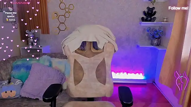 XXX chat uživo modela mia_smoke_