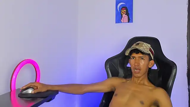 Czat XXX na żywo – neitan_miller_