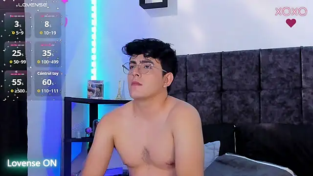 Demian_Fox1 Live XXX-chat