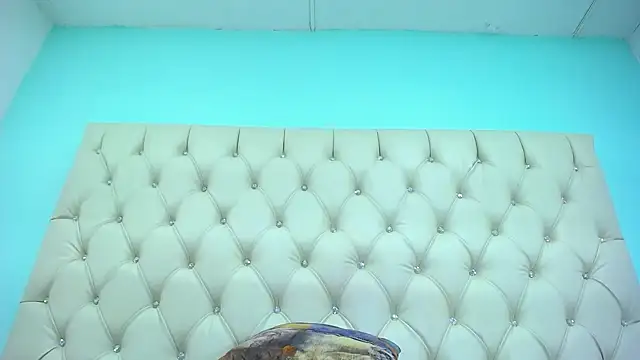 دردشة CristinaStarx الجنسية المباشرة