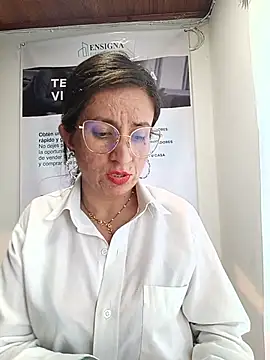 Valentina--1 Live XXX Chat