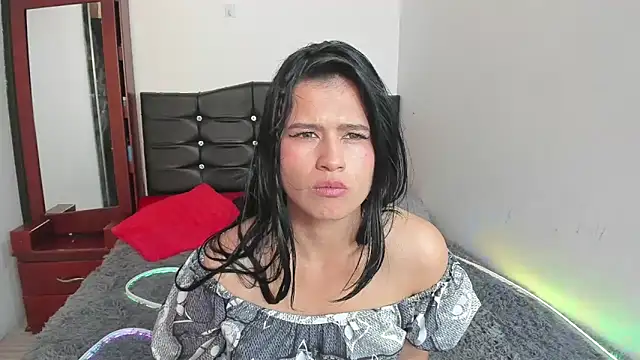 Chat XXX en directo de LatinaQueen23