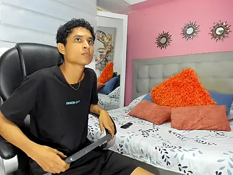 عرض كام Xavier-Fox