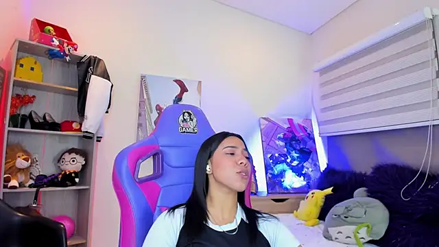 Онлайн чат XXX madelyn_rose_