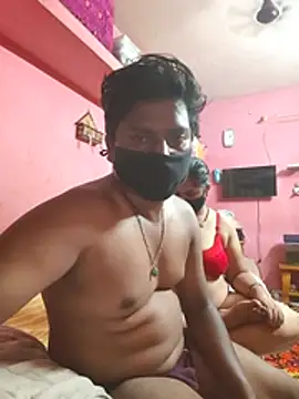 Lovecouple112233 – webcam-show