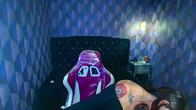 LiaHarryis Chat XXX in diretta