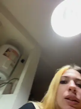 StonerWitch6 Adlı Modelin Canlı XXX Sohbeti