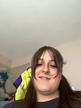 Hazel_Haze Show in webcam