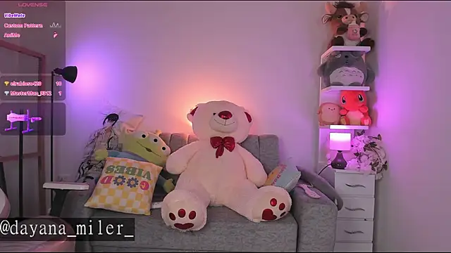 Chat +18 de _dayana_miler ao vivo
