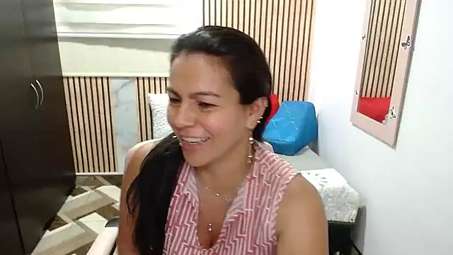 camilavargas_n Live XXX chat