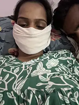 Priyanka011 라이브 XXX 채팅