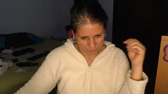 LucifernandaSw Adlı Modelin Canlı XXX Sohbeti