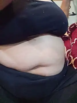 WildDesiBabe's Live XXX Chat