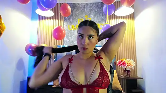 Sulay_Kim's Live XXX Chat
