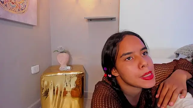 Chat XXX en directo de Roxy_Stonee