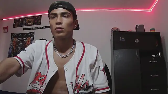 Show modela Fenix_hardcock na web-kameri
