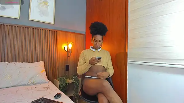 Show de Krikrii_Milady na webcam
