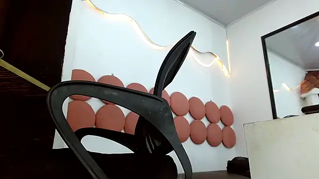 MaxxLouis Webcam show