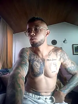 sebastian_horny Adlı Modelin Web Kamerası Şovu