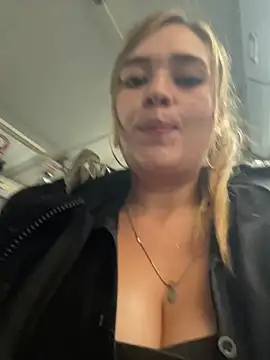 Chatroom XXX en direct de miss_berlyn