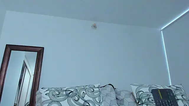 Chat +18 de KingLevi01 ao vivo