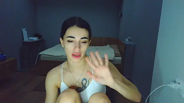 Vika_Elfie Chat XXX live