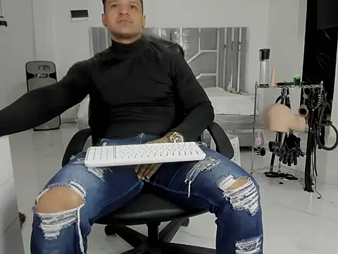 عرض كام master_leather