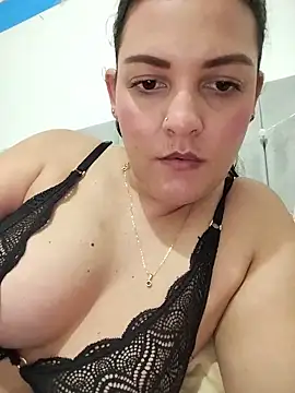 Mia_Hampton 现场XXX聊天