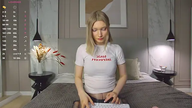 CarolReevesのライブXXXチャット