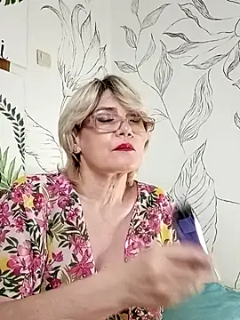 Catty_Lady লাইভ XXX চ্যাট