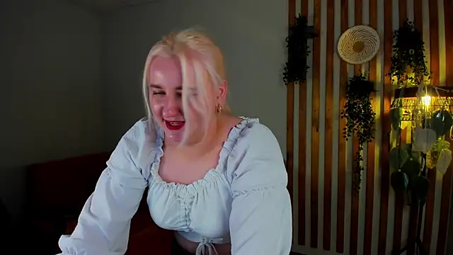 LioraArdyn লাইভ XXX চ্যাট