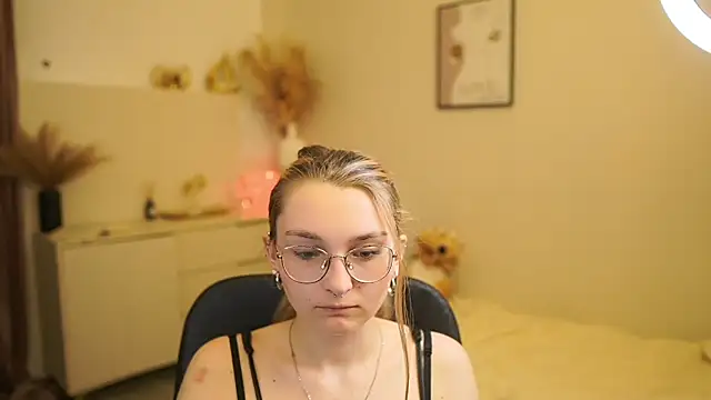 Sophielux18 Webcamshow