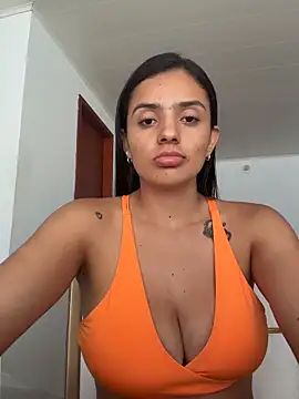 PauCastillo_ Live Chatraum