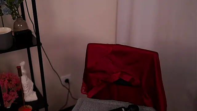 XXX chat uživo modela TemikaAltvater