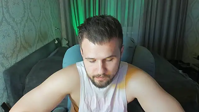 Vladik_b élő XXX-chatje