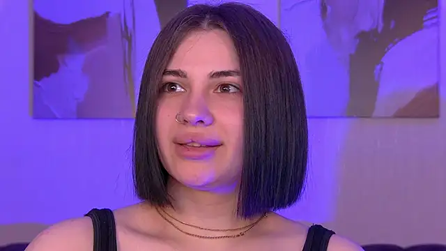 AdrianaToress' Live XXX Chat